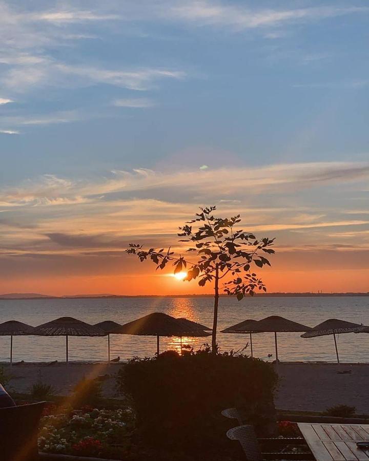 Paradise Island Hotel Darica  Ngoại thất bức ảnh