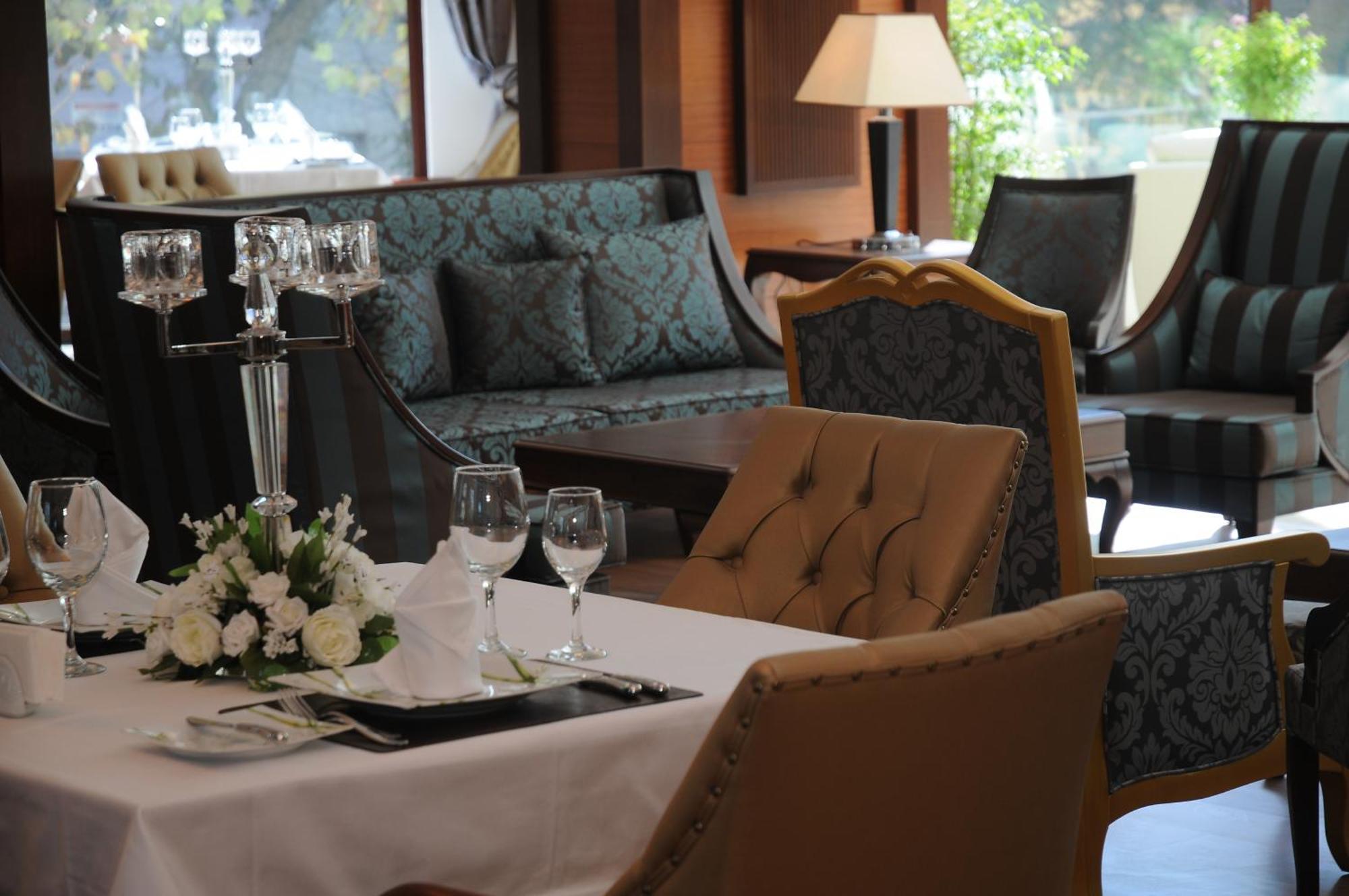 Paradise Island Hotel Darica  Ngoại thất bức ảnh
