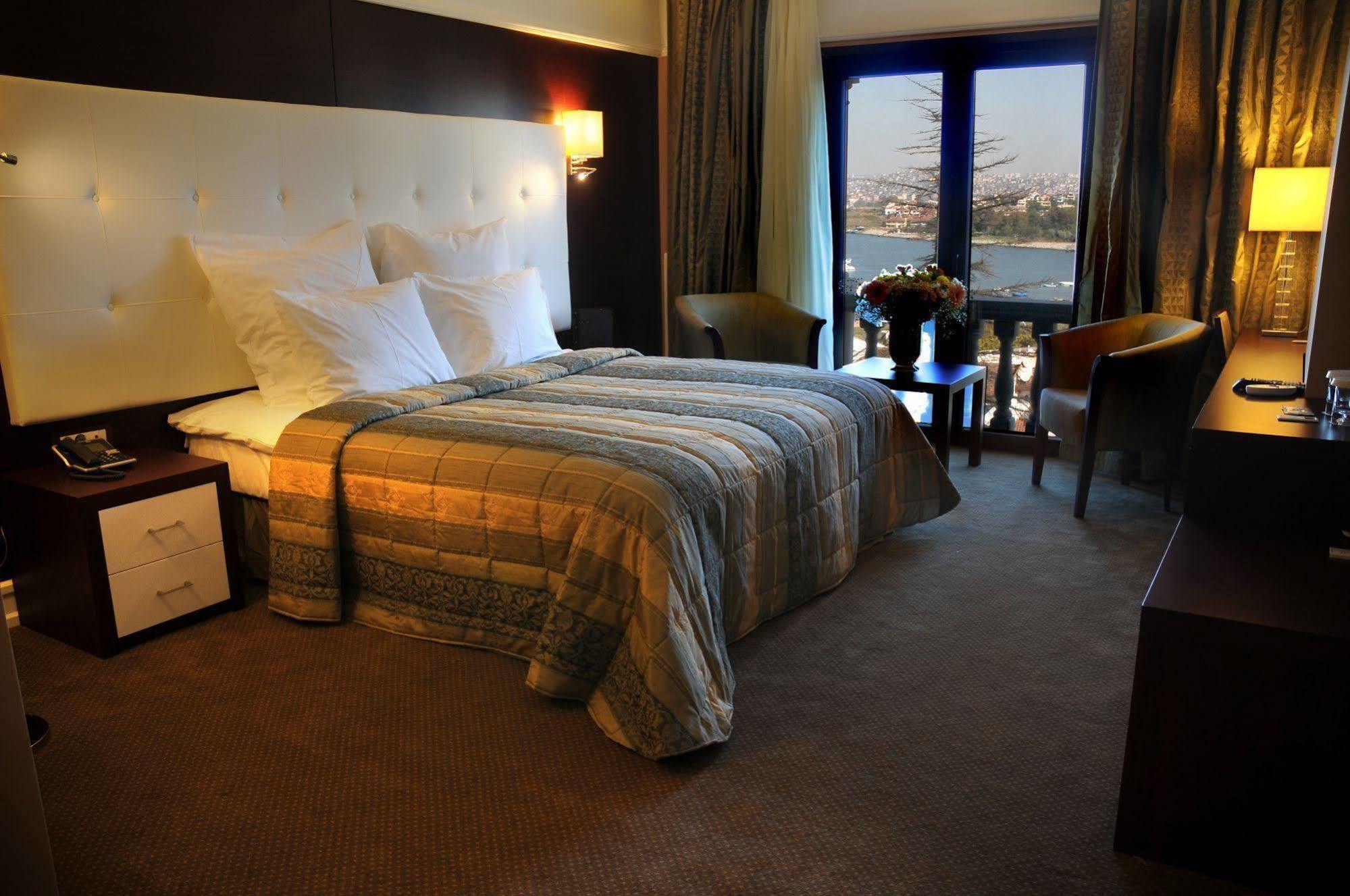 Paradise Island Hotel Darica  Ngoại thất bức ảnh